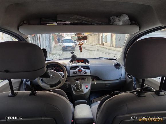 Sahibinden Renault Kangoo Multix 1.5 dCi Authentique 2011 Model  303.000 km Siyah