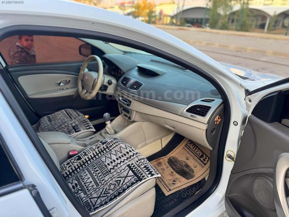 UZMAN AUTO DAN 2013 MODEL İLK SAHİBİNDEN