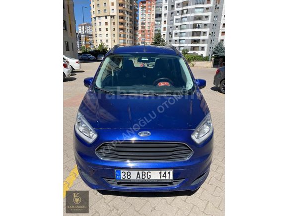 Ford Tourneo Courier Titanium
