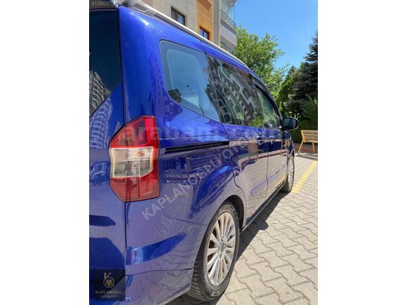 Ford Tourneo Courier Titanium