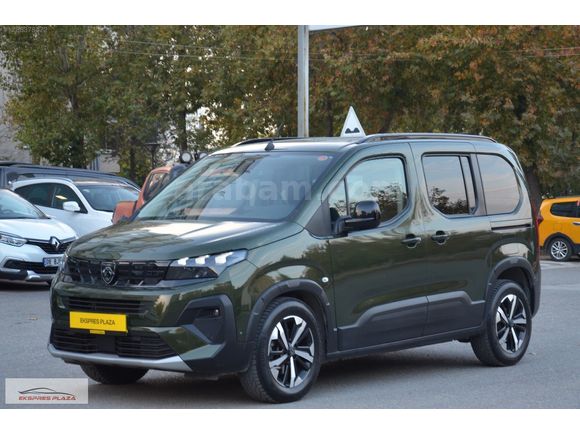 EKSPRES PLAZA'DAN 2024 PEUGEOT RİFTER 1.5BLUEHDİ GT+LANSMAN RENK