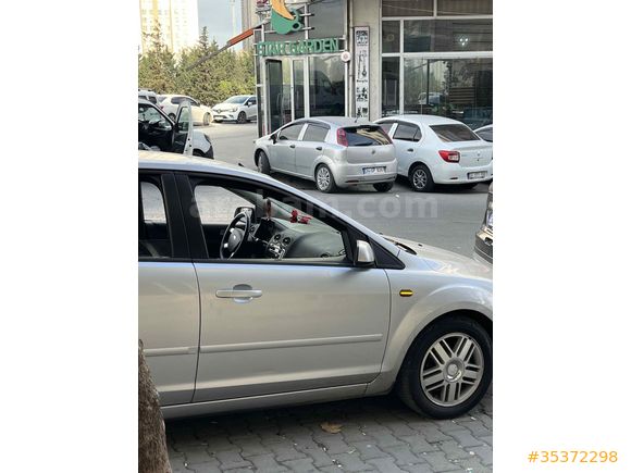 Sahibinden Ford Focus 1.6 Ghia 2007 Model 