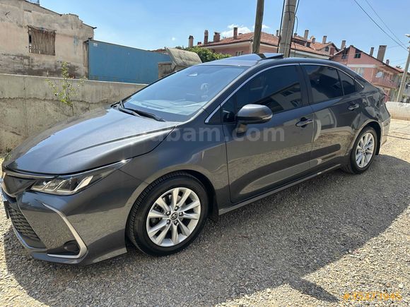 Sahibinden Toyota Corolla 1.5 Dream X-Pack 2023 Model 