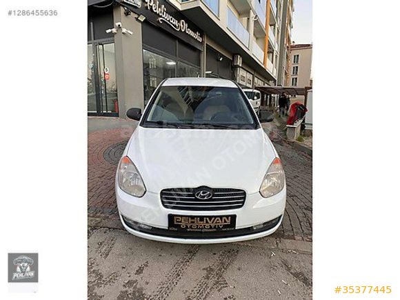 PEHLİVAN OTOMOTİVDEN ACCENT ERA 1.4 KREDİ KARTINA 12 TAKSİT