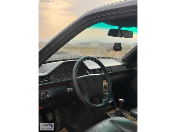 1994 E200 CAM GİBİ BAKIMLI MASRAFSIZ SUNROOF KLİMA ABS
