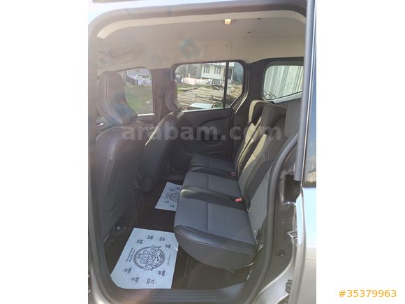 Sahibinden Renault Kangoo Multix 1.3 TCe Iconic 2024 Model