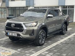 2021 MODEL 4*2 Hİ-lux KM:135.000