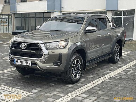 2021 MODEL 4*2 Hİ-lux KM:135.000