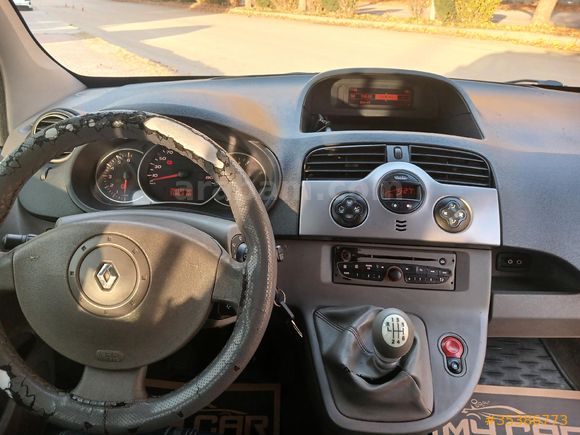 Sahibinden Renault Kangoo 1.5 dCi Expression 2011 Model