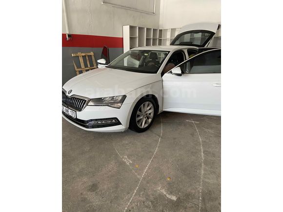 Sahibinden Skoda SuperB 1.6 TDI Premium 2020 Model Şanlıurfa 154000 km Beyaz