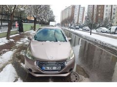 Bayandan, Değişensiz ve Temiz, Peugeot 208 1.4 HDi Active 173bin
