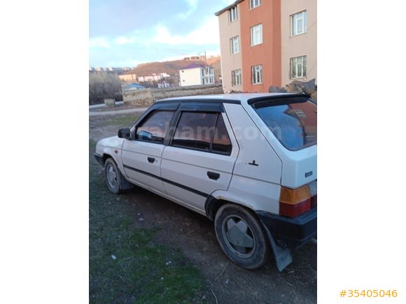 satılık Skoda Favorit 1.3 GLX 1993 Model sıfır motor.iki yıl muayenesi mevcuttur