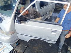 Hyundai H100 sol ön kapı