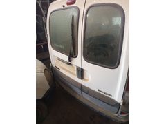 Renault Kangoo arka bagaj kapakları