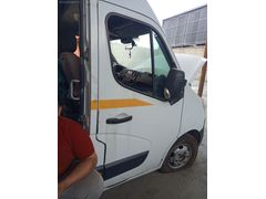 Renault Master 3 sağ ön kapı orijinal dolu