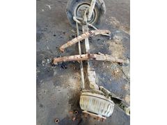 Isuzu NPR 59 ön dingil komple denge kolu üstünde