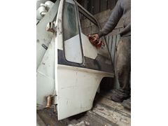 Ford cargo 25 20 sol ön kapı
