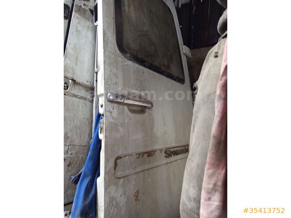 Mercedes Sprinter sağ sol bagaj kapağı 312 kasa