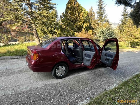 Galeriden Renault Clio 1.4 RNA 2001 Model Amasya