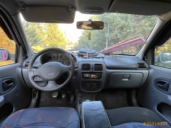 Galeriden Renault Clio 1.4 RNA 2001 Model Amasya