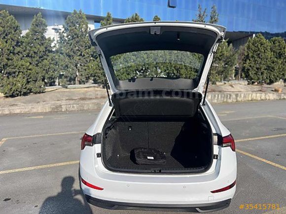 2022 SKODA SCALA ELİTE FULL YETKİLİ BAKIM ÇOK TEMİZ