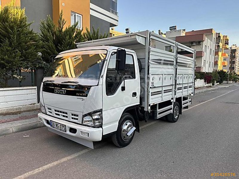 Galeriden Isuzu NKR Wide LX 2006 Model Mersin 335.000 km Beyaz