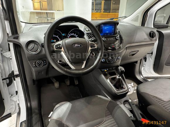 Sahibinden Ford Tourneo Courier 1.5 TDCi Titanium Plus 2022 Model