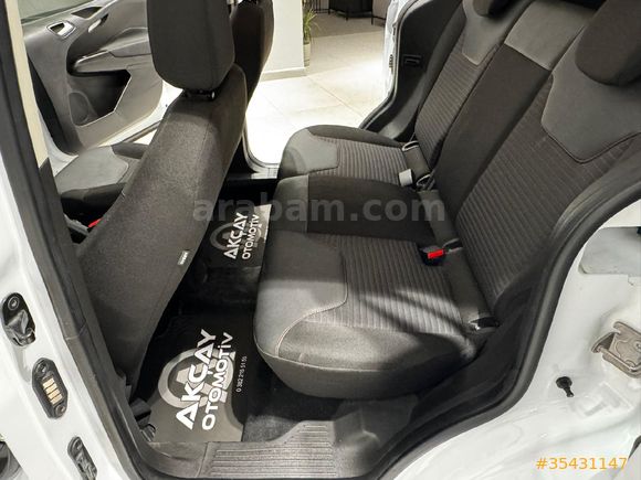 Sahibinden Ford Tourneo Courier 1.5 TDCi Titanium Plus 2022 Model