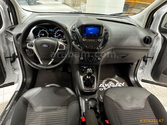 Sahibinden Ford Tourneo Courier 1.5 TDCi Titanium Plus 2022 Model