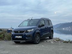 Sahibinden Peugeot Rifter 1.5 BlueHDI Allure 2024 Model 