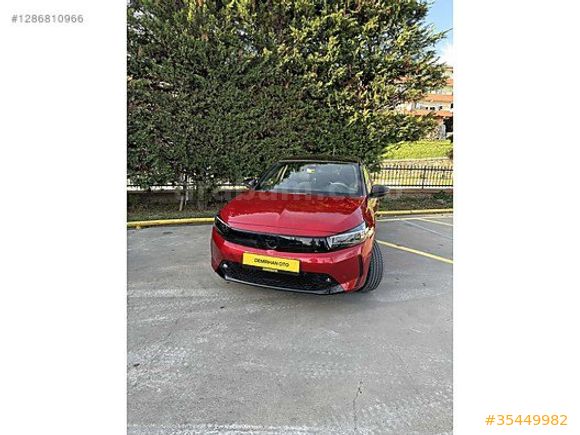 DEMİRHAN OTO'DAN 2025 OTOMATİK OPEL CORSA CAM TAVAN