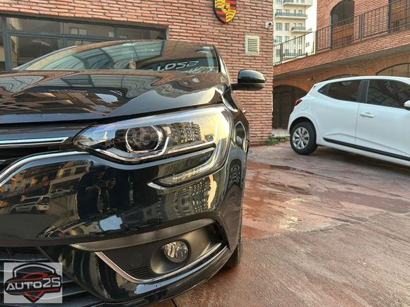 AUTO25 DEN MEGANE 4