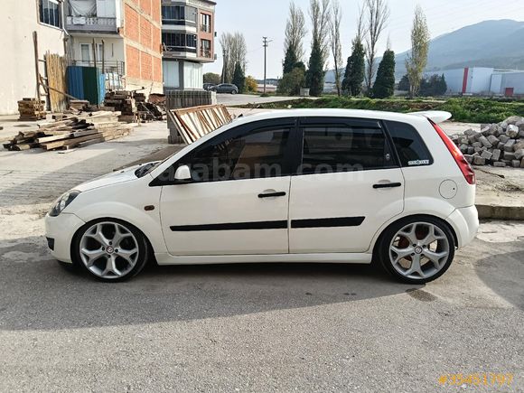 Sahibinden Ford Fiesta 1.4 TDCi Comfort 2006 Model