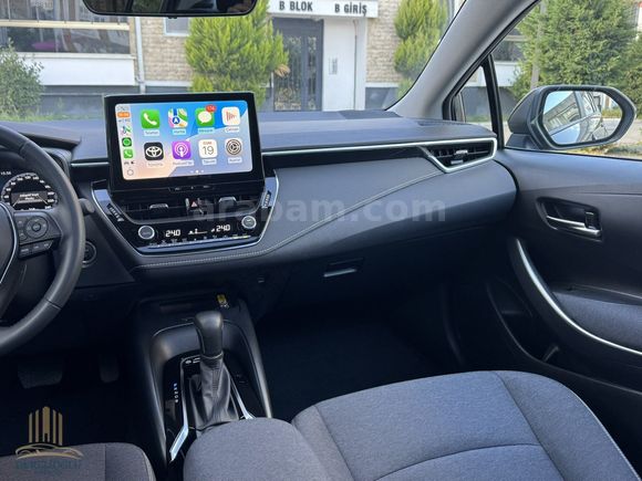 2025 ÇKŞ SADECE 20 KM COROLLA 1.8 HYBRID PRO 140HP FLAME X-PACK
