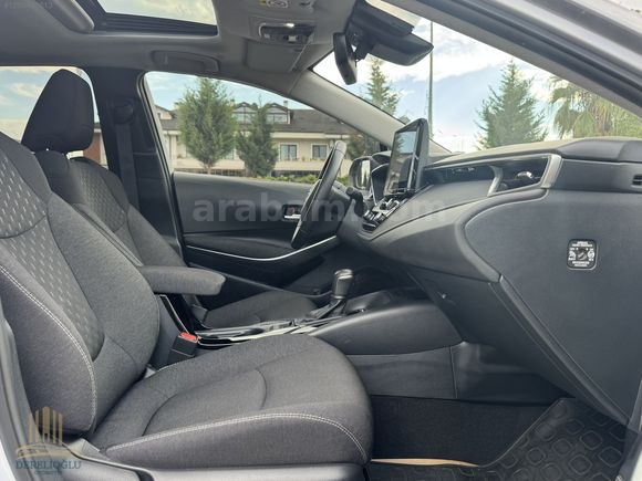 2025 ÇKŞ SADECE 20 KM COROLLA 1.8 HYBRID PRO 140HP FLAME X-PACK