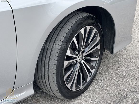 2025 ÇKŞ SADECE 20 KM COROLLA 1.8 HYBRID PRO 140HP FLAME X-PACK
