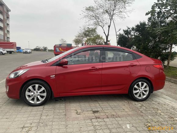 Sahibinden Hyundai Accent Blue 1.6 CRDI Mode Plus 2012 Model 