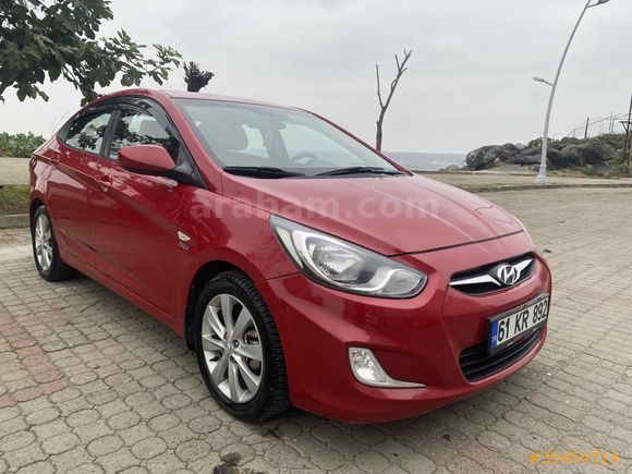 Sahibinden Hyundai Accent Blue 1.6 CRDI Mode Plus 2012 Model 