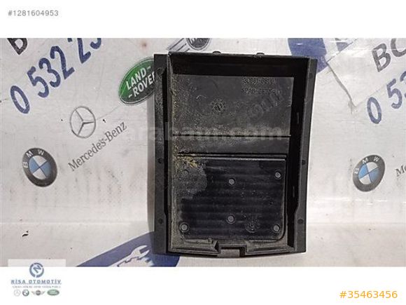 MERCEDES SPRİNTER 2 SİYAH ORTA KONSOL PERDE 30981-0600