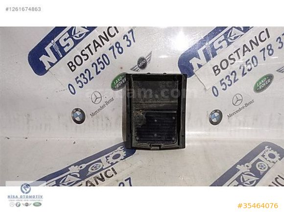 MERCEDES SPRİNTER 2 SİYAH ORTA KONSOL PERDESİ 30981-0600