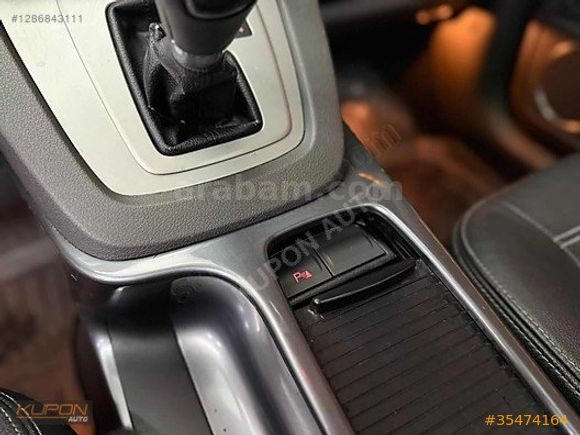 KUPON AUTO'dan FORD KUGA SELECTİVE 4WD CAM TAVAN OTM.