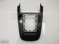 AUDİ A3-A4-A5 OTOMATİK VİTES ÇERÇEVESİ 8K0 864 261