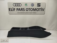 AUDİ A4 ORTA KONSOL ÇERÇEVESİ 8K0 862 533