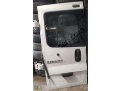 RENAULT TRAFİC SOL ARKA BAGAJ KAPAĞI