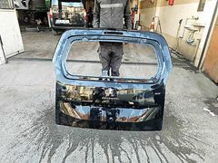 PEUGEOT RİFTER SİYAH BAGAJ KAPAĞI ORJINAL BOYASIZ