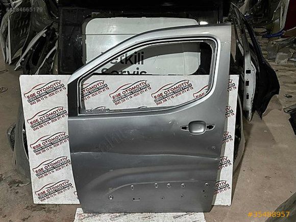 TOYOTA PROACE CITY GRİ SOL ÖN KAPI ORJINAL