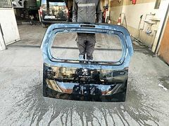 PEUGEOT RİFTER SİYAH BAGAJ KAPAĞI ORJINAL BOYASIZ