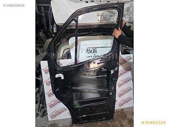 MERCEDES SPRİNTER W907/W910 SİYAH SAĞ ÖN KAPI ORJINAL LOKALLIK