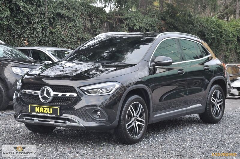 2020 MERCEDES GLA200 (senetle taksitlendirme seçeneğimiz vardır)