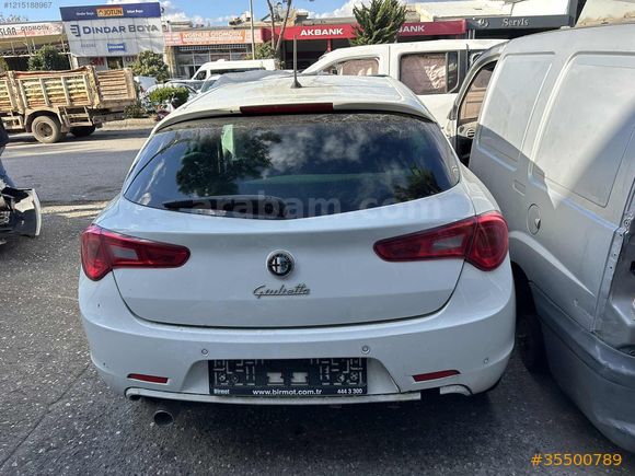 2016 MODEL ALFA ROMEO GUILİTTE SOL ÖN KAPI